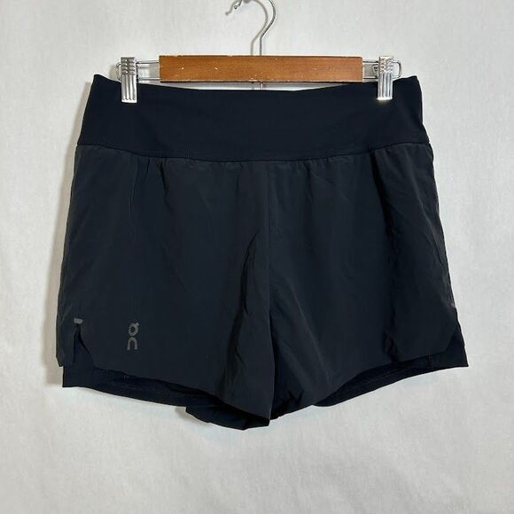 On Running Cloud Short Women's M Black Lined Pull On Drawstring - Picture 2 of 8